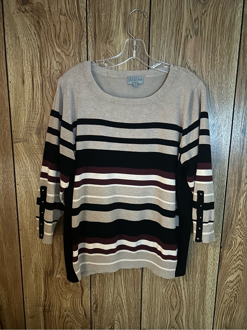 Joseph A. Women’s size 2X striped 3/4 sleeves sweater